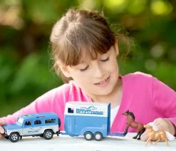 Breyer Toys<Farms Land Rover and Tag-A-Long Trailer