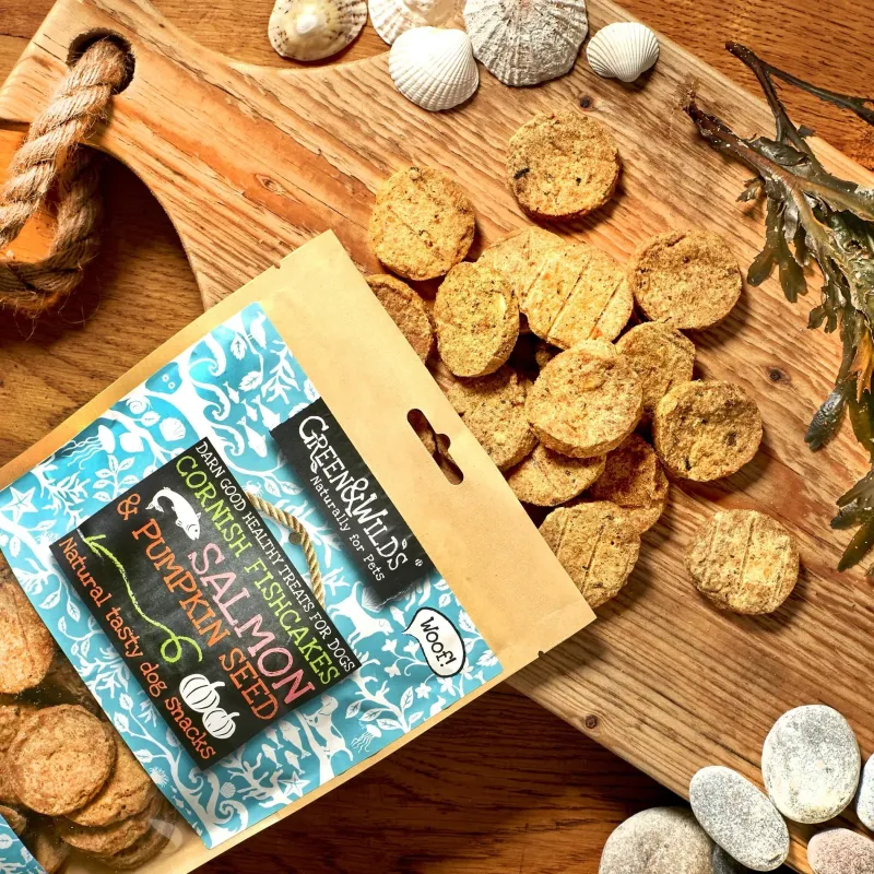 Green u0026 Wild's Dog Treats|Dog Treats<Green & Wild's Cornish Fishcakes - Salmon & Pumpkin Seed