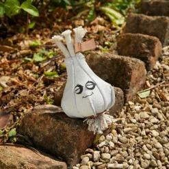 Green u0026 Wild's Dog Toys<Green & Wild's Gary The Garlic Eco Dog Toy