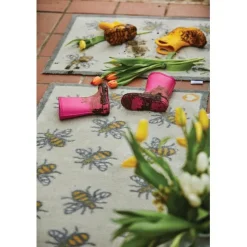 Phoenox Textiles Homeware<Hug Rug Eco Genics Bee 1 Runner 65cmx150cm