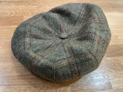 Lawrence u0026 Foster Hats & Scarves|Hats & Scarves<Lawrence & Foster DALBY Cap - RED/YELLOW stripe