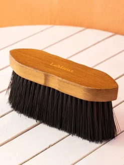 LeMieux Brushes<Artisan Flick Brush