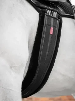 LeMieux Girths<Fleece Lined Anatomic Girth
