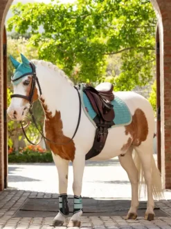 LeMieux Saddlepads & Numnahs<Mini Suede Close Contact Square SS25