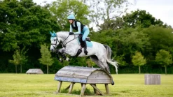 LeMieux Saddlepads & Numnahs|Riding Accessories<Suede Close Contact Square SS25