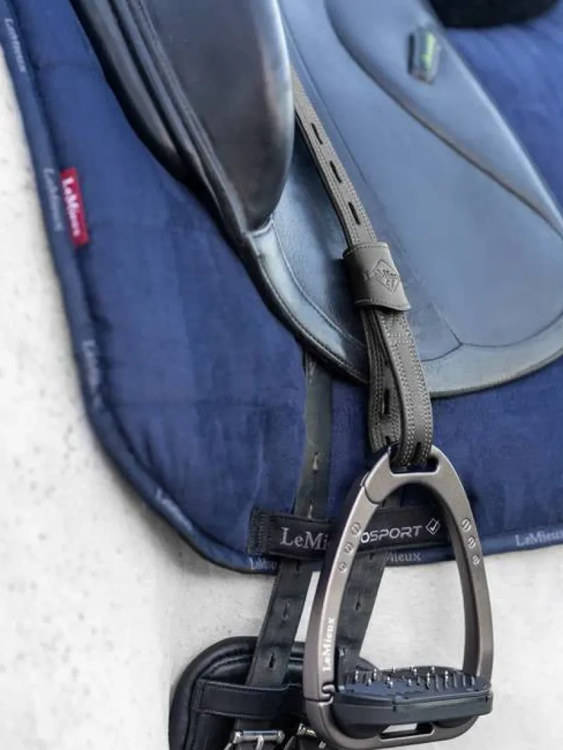 LeMieux Stirrup Leathers<Vector Close Contact Stirrup Leather